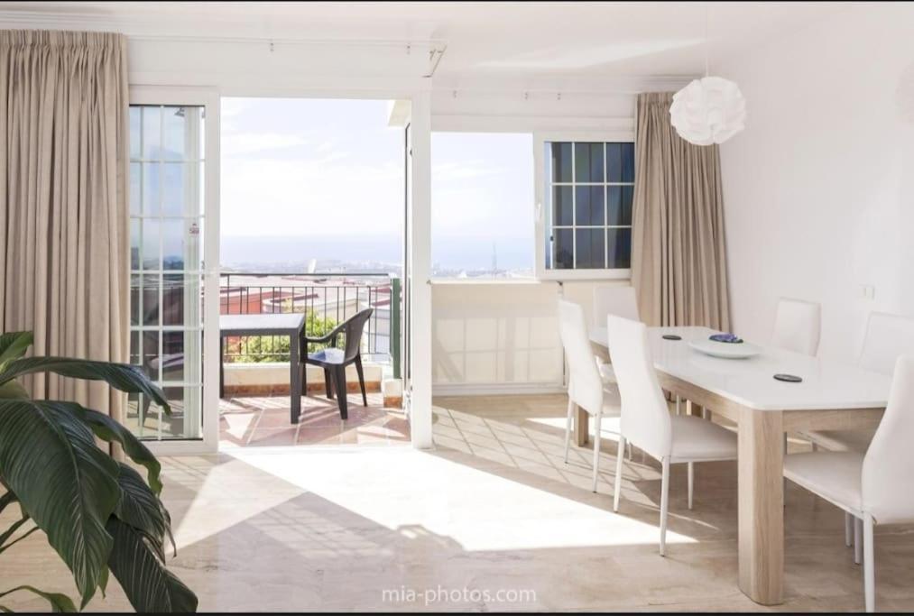 Private Pool 'Villa Vibe Tenerife' Sunset & Ocean View Chayofa Exteriér fotografie